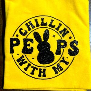 “CHILLIN WITH MY PEEPS “ Tee short sleeve / yellow